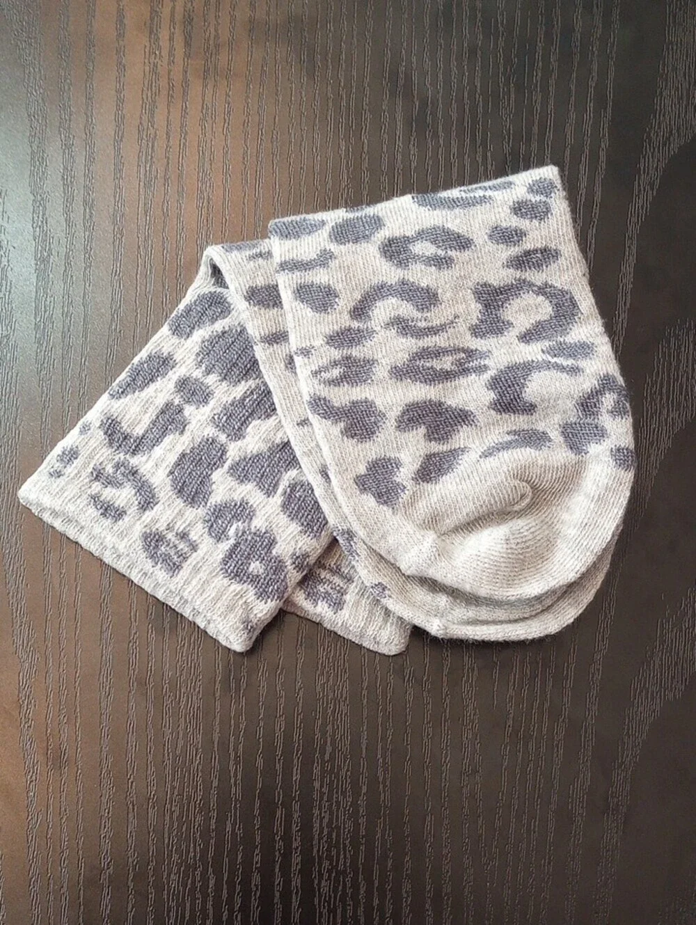 Grey Leopard Print Crew Ankle Socks Soft Comfort